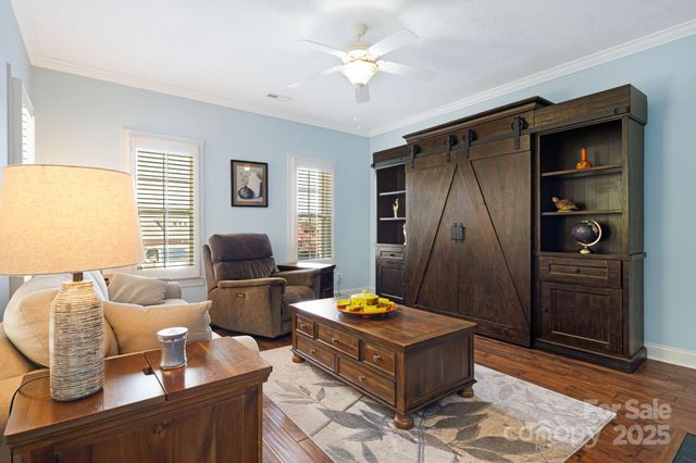 609 Carriage Commons Drive, Hendersonville, NC 28791