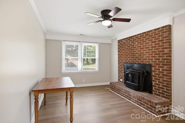 3123 Castle Avenue, Hickory, NC 28601