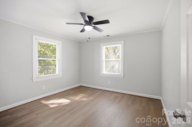 3123 Castle Avenue, Hickory, NC 28601