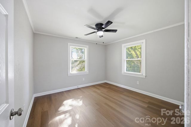 3123 Castle Avenue, Hickory, NC 28601