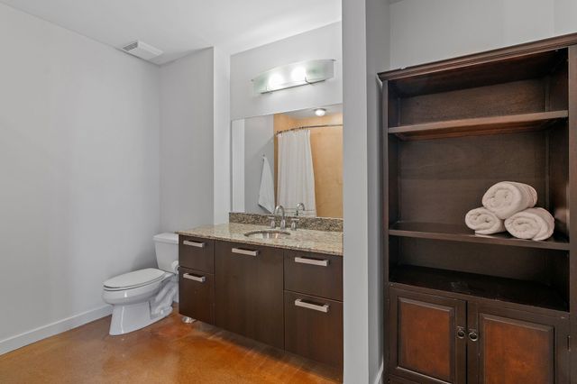 600 12th Ave S Apt 736, Nashville, TN 37203