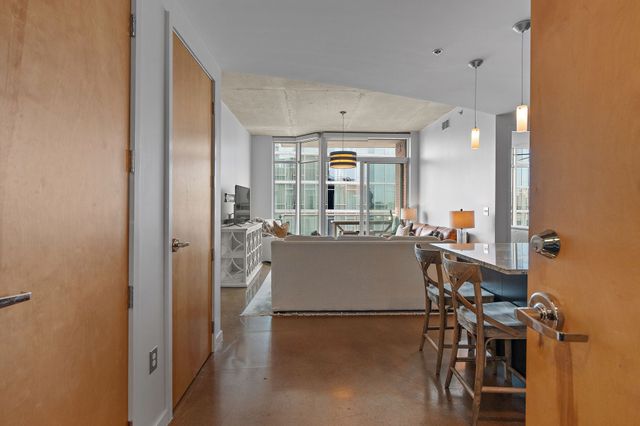 600 12th Ave S Apt 736, Nashville, TN 37203