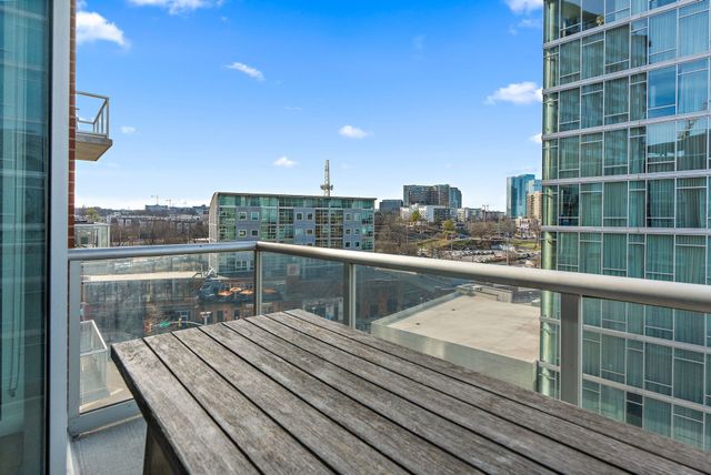 600 12th Ave S Apt 736, Nashville, TN 37203