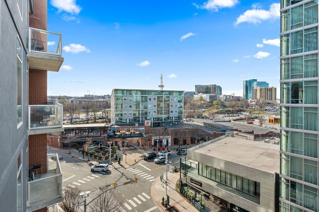 600 12th Ave S Apt 736, Nashville, TN 37203