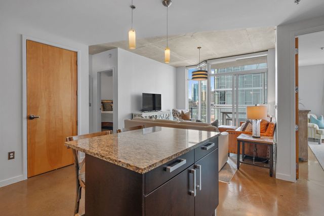600 12th Ave S Apt 736, Nashville, TN 37203