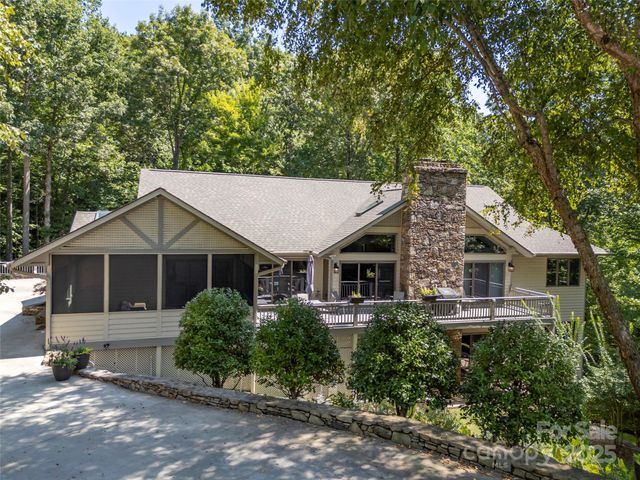 117 Little Cherokee Ridge, Hendersonville, NC 28739