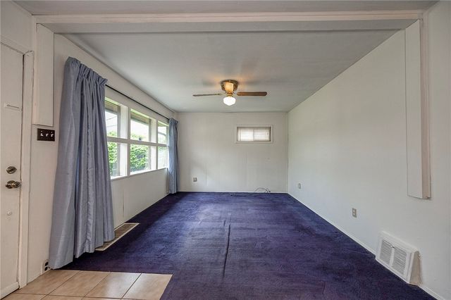 384 Whittier Dr, Penn Hills, PA 15235
