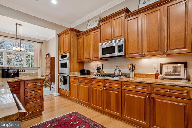 2725 CABERNET LN, Annapolis, MD 21401