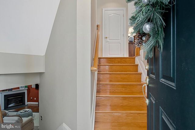 2725 CABERNET LN, Annapolis, MD 21401