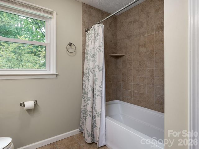 29 Jean Drive, Asheville, NC 28803