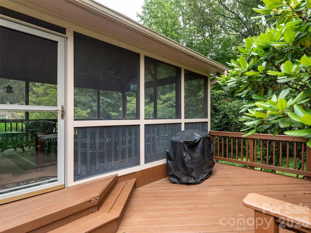 29 Jean Drive, Asheville, NC 28803