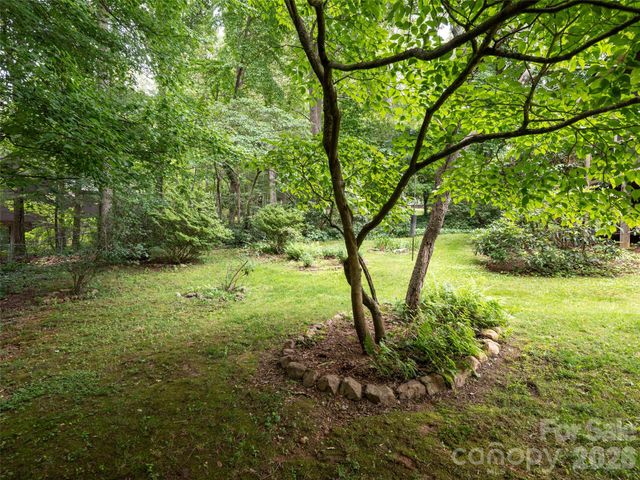 29 Jean Drive, Asheville, NC 28803