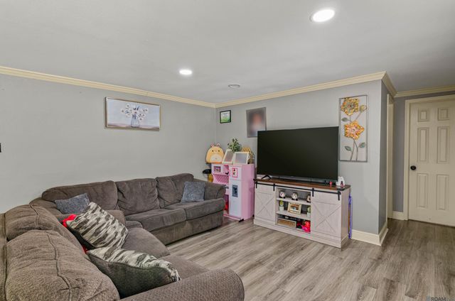 15230 Silver Oak Dr, Prairieville, LA 70769