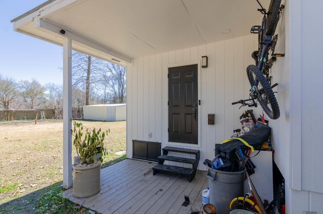 15230 Silver Oak Dr, Prairieville, LA 70769