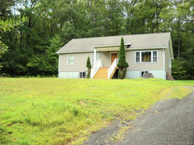 76 Wynkoop Drive, Kerhonkson, NY 12446