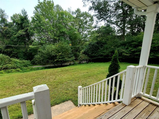 76 Wynkoop Drive, Kerhonkson, NY 12446