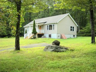 76 Wynkoop Drive, Kerhonkson, NY 12446