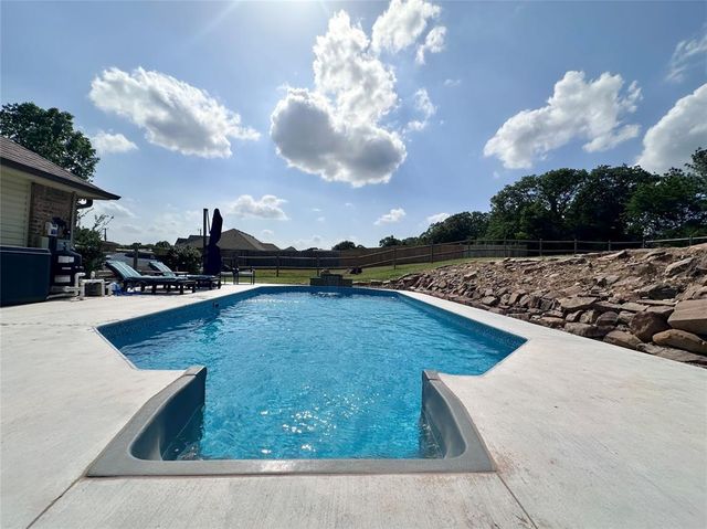 41258 Cottage Drive, Shawnee, OK 74804