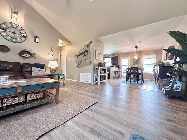 41258 Cottage Drive, Shawnee, OK 74804