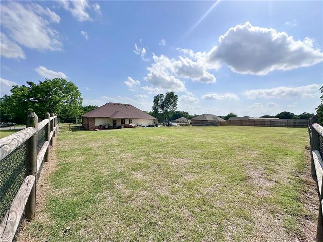 41258 Cottage Drive, Shawnee, OK 74804