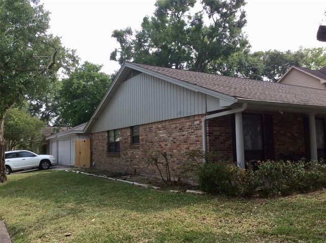 12503 Barryknoll Lane, Houston, TX 77024