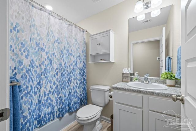 5455 Peach Dr, Pace, FL 32571