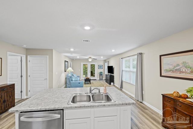 5455 Peach Dr, Pace, FL 32571