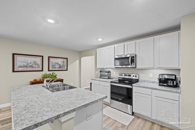 5455 Peach Dr, Pace, FL 32571