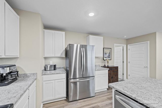 5455 Peach Dr, Pace, FL 32571