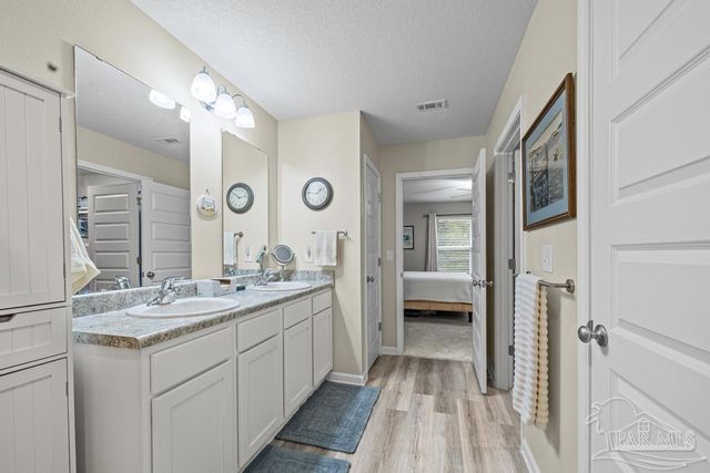 5455 Peach Dr, Pace, FL 32571