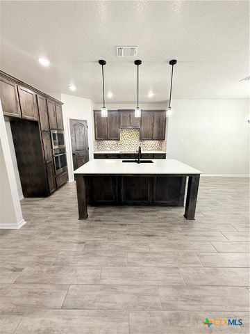 8907 Ridge Crest Drive, Killeen, TX 76542