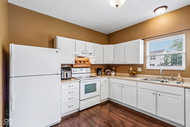 12249 Packers Avenue, Fishers, IN 46037
