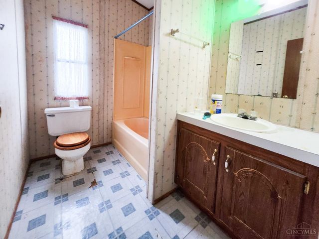 1921 Amiott Lane, Sterling Twp, OH 45154