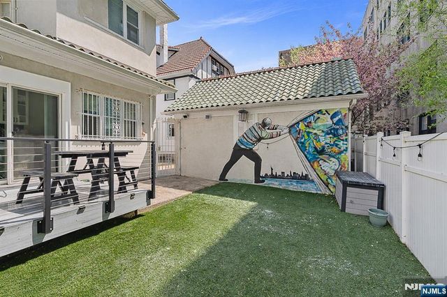 5 75th Street, North Bergen, NJ 07047