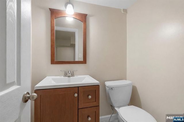5 75th Street, North Bergen, NJ 07047