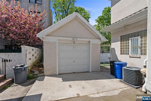 5 75th Street, North Bergen, NJ 07047