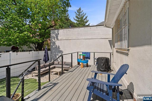 5 75th Street, North Bergen, NJ 07047