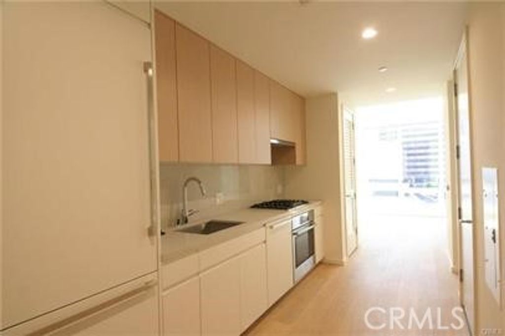 877 Francisco Street 521, Los Angeles, CA 90017