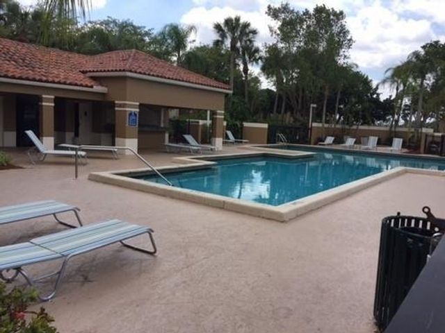 1174 Lake Terry Drive G, West Palm Beach, FL 33411