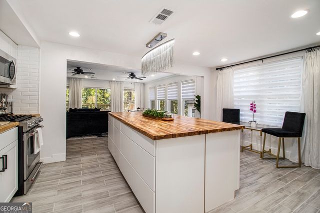 169 Wynnmeade Parkway, Peachtree City, GA 30269