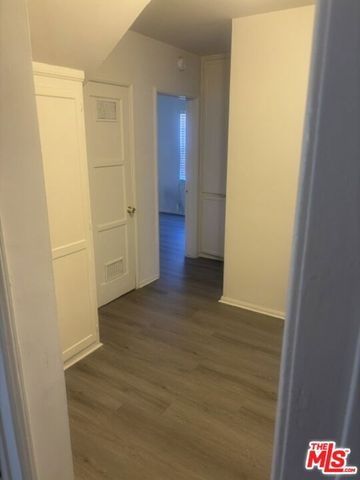 2183 W 27th St Street, Los Angeles, CA 90018