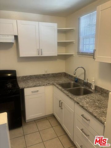 2183 W 27th St Street, Los Angeles, CA 90018