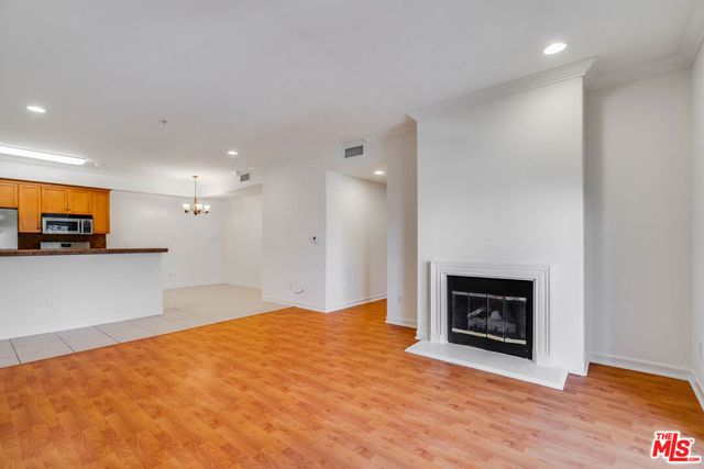 2335 S Bentley Avenue 104, Los Angeles, CA 90064