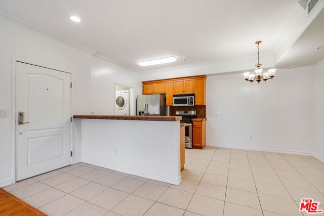 2335 S Bentley Avenue 104, Los Angeles, CA 90064