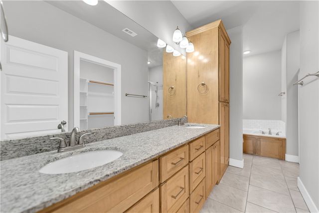 1218 Cassia Street, Tontitown, AR 72762