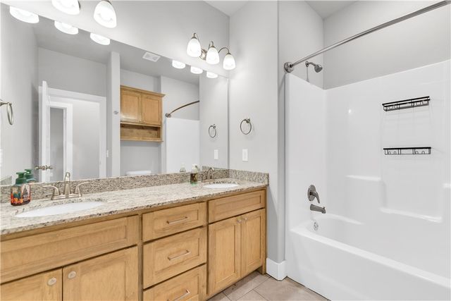 1218 Cassia Street, Tontitown, AR 72762