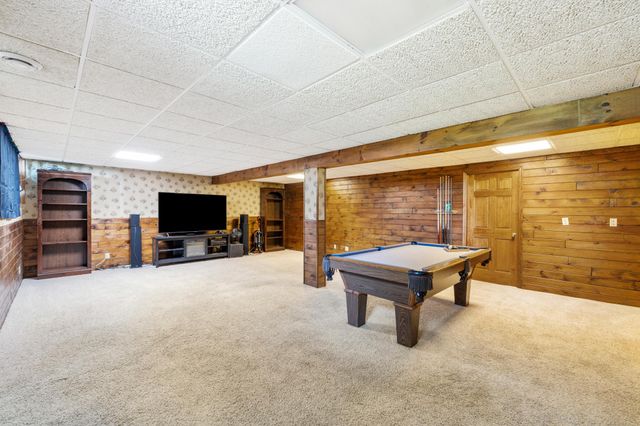 39050 Twin Lakes Road, Menahga, MN 56464