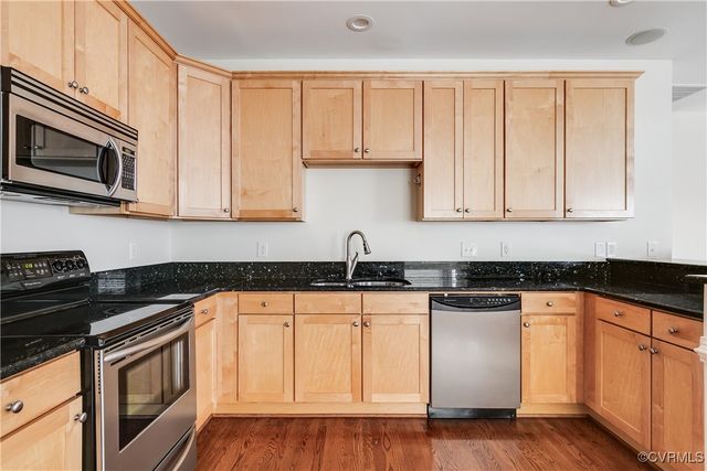 727 N 27th St, Richmond, VA 23223