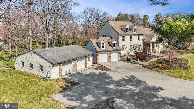 378 S WARNER RD, Wayne, PA 19087