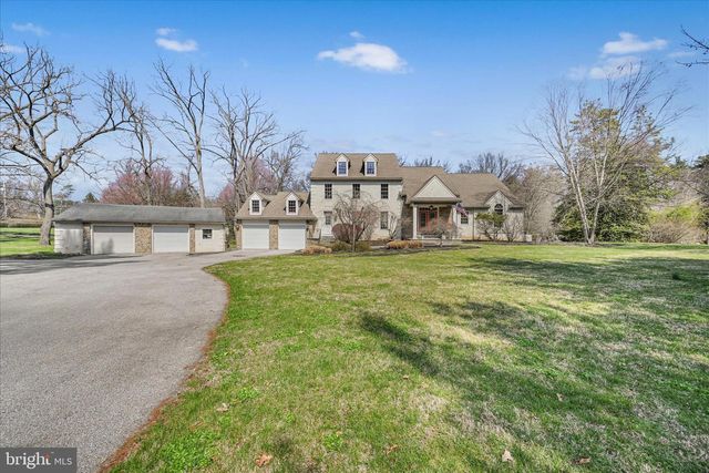 378 S WARNER RD, Wayne, PA 19087